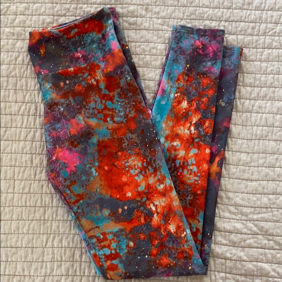 Onzie Leggings. - Picture 1 of 1